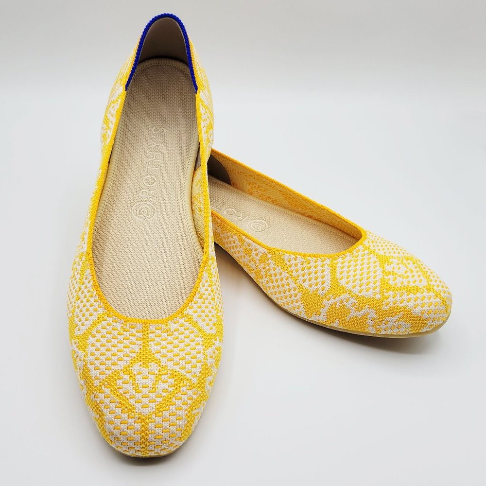 NWOT Rothy's Yellow Daisy Floral Washable Squares Flats, Size 10